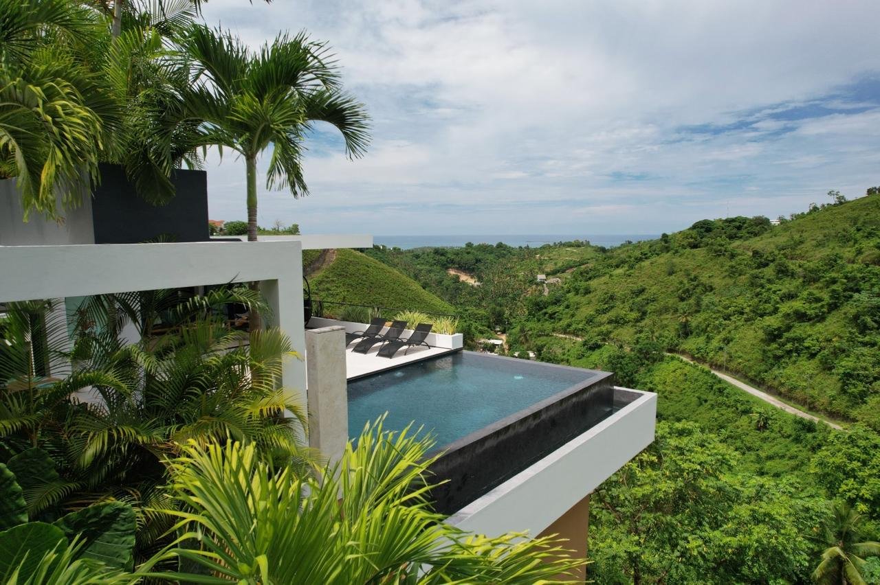 5-Bedroom Ocean View in Cosón