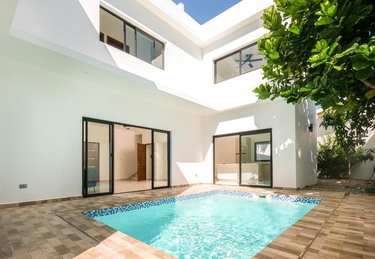 3-Bedroom Modern Home in Las Ballenas