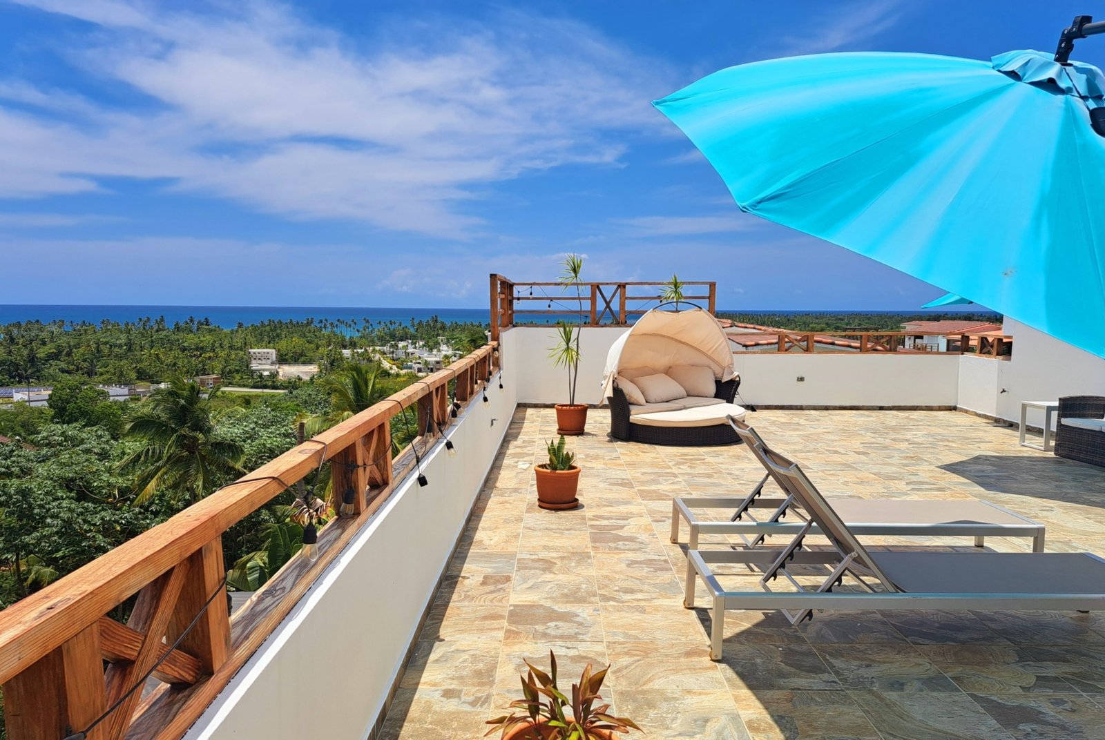 4-Bedroom Luxury Penthouse in Coson